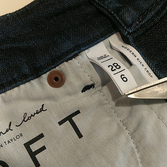 Ann Taylor Modern Kick Crop Jeans - Picture 6 of 6